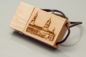 Memoria USB de madera logo grabado